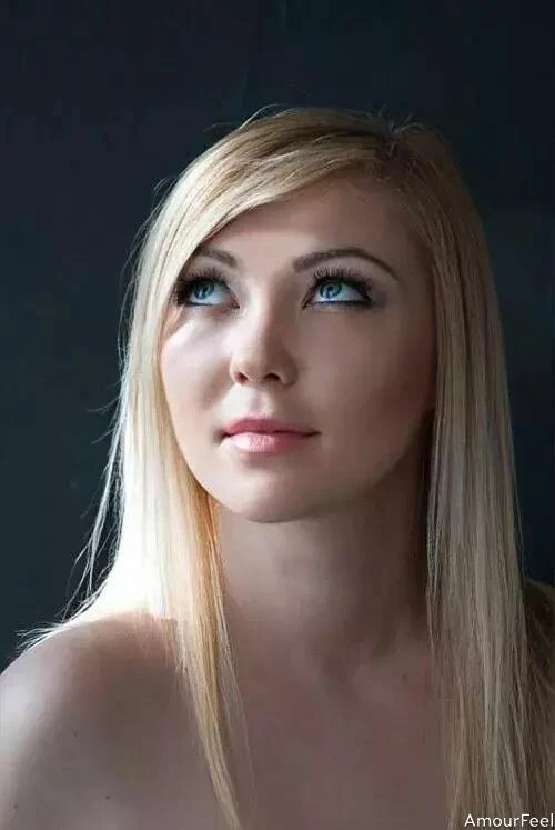 Karina Profile image 3
