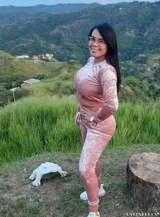 Fernanda Profile image 1