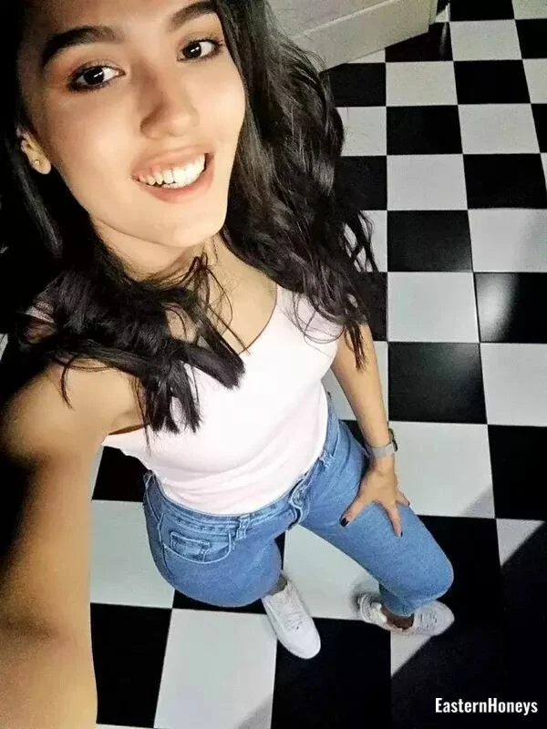 Aziza Profile image 1