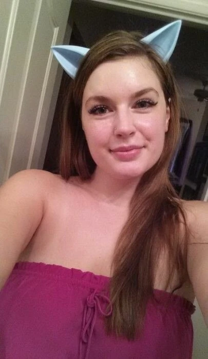 brunettestudent08 Profile image 1
