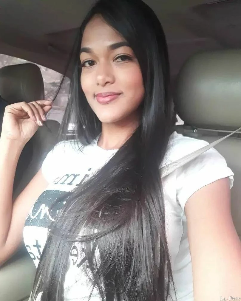 Amira Profile image 2